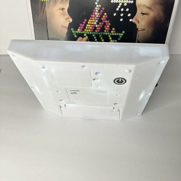 Basic Fun Lite-Brite Ultimate Classic Retro and Vintage Toy- Gently Used! - Picture 9 of 10